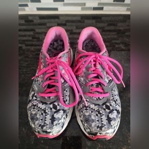 Brooks Women's sneakers.